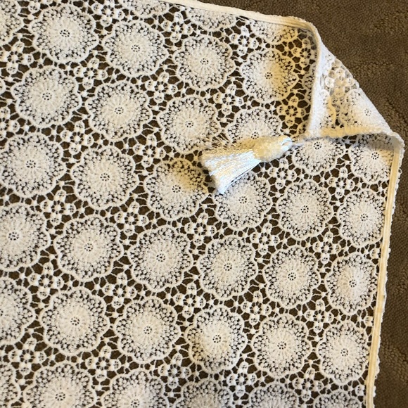 6 Shore Road Suntanner Lace Pareo Sarong - Picture 8 of 8